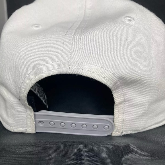 ☀️ New Era LA Galaxy 9Fifty Snap Back Hat Gray/White OSFA MLS Soccer - Picture 5 of 9